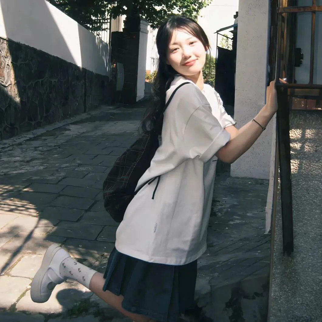 欢乐电视海报